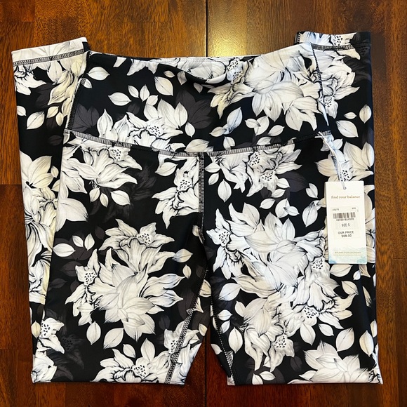 Balance Collection Dry-Wik leggings - Picture 3 of 4